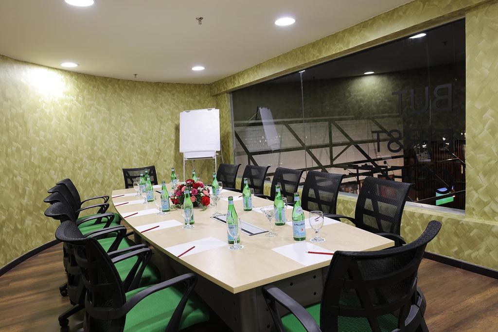Amerin Hotel Johor Bahru Exterior foto